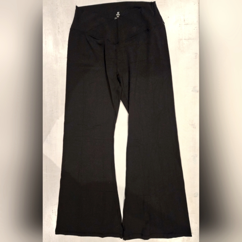 UEU Black Leggings Pants, V-Crossover Front, 30" Flare Leg, XXL, New